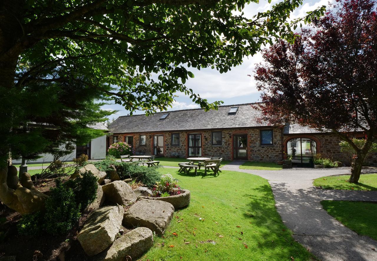 Kennacott Court Holiday Cottages 布德 外观 照片